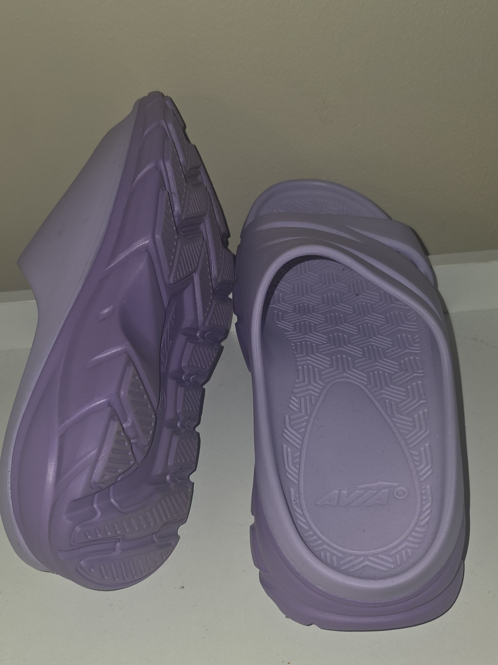 Avia Women Slip-On Clog in Lavender
